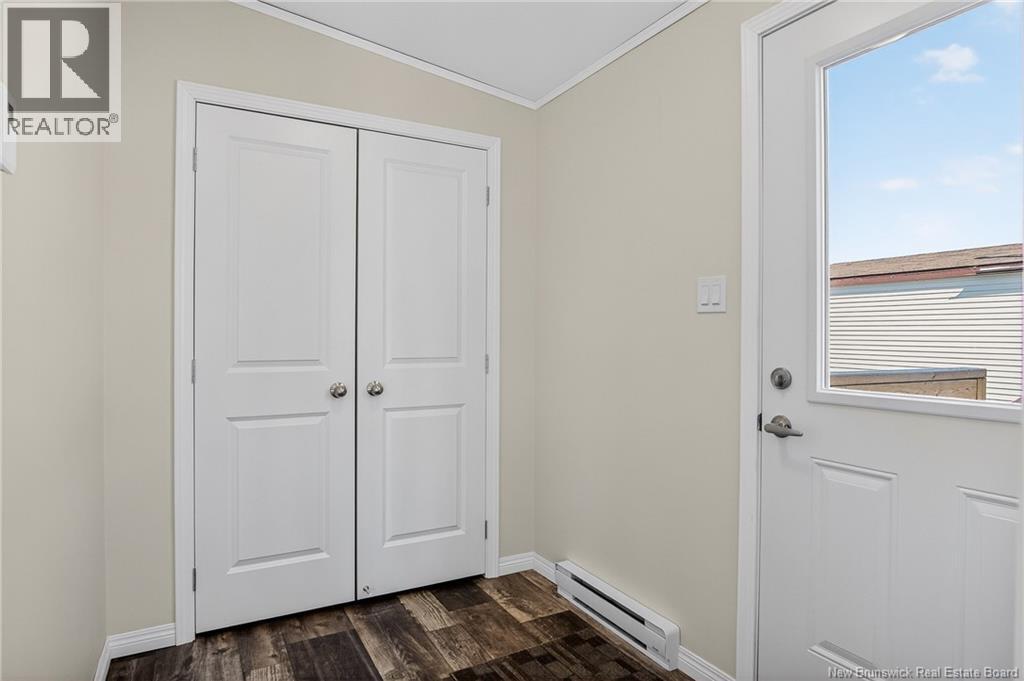 11 ORCHARD CRESCENT - 8