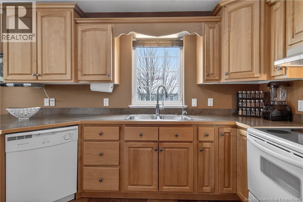 16 Marc-Andre Court - Thumbnail 13