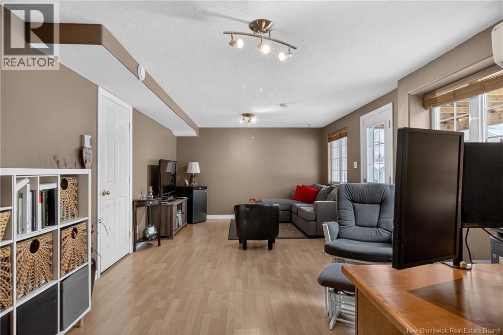 16 Marc-Andre Court - Thumbnail 36