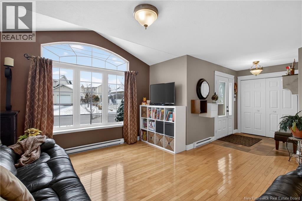 16 Marc-Andre Court - Thumbnail 10