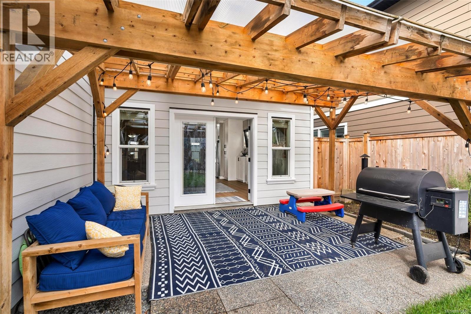 3281 Piper Rd, Langford