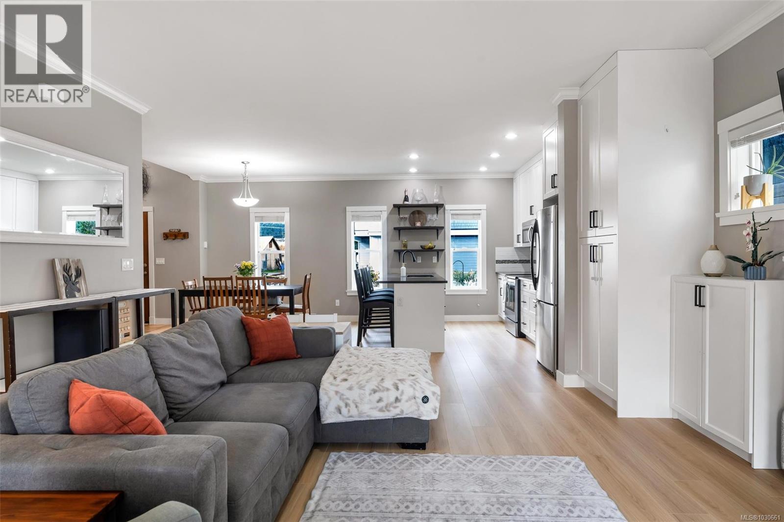 3281 Piper Rd, Langford