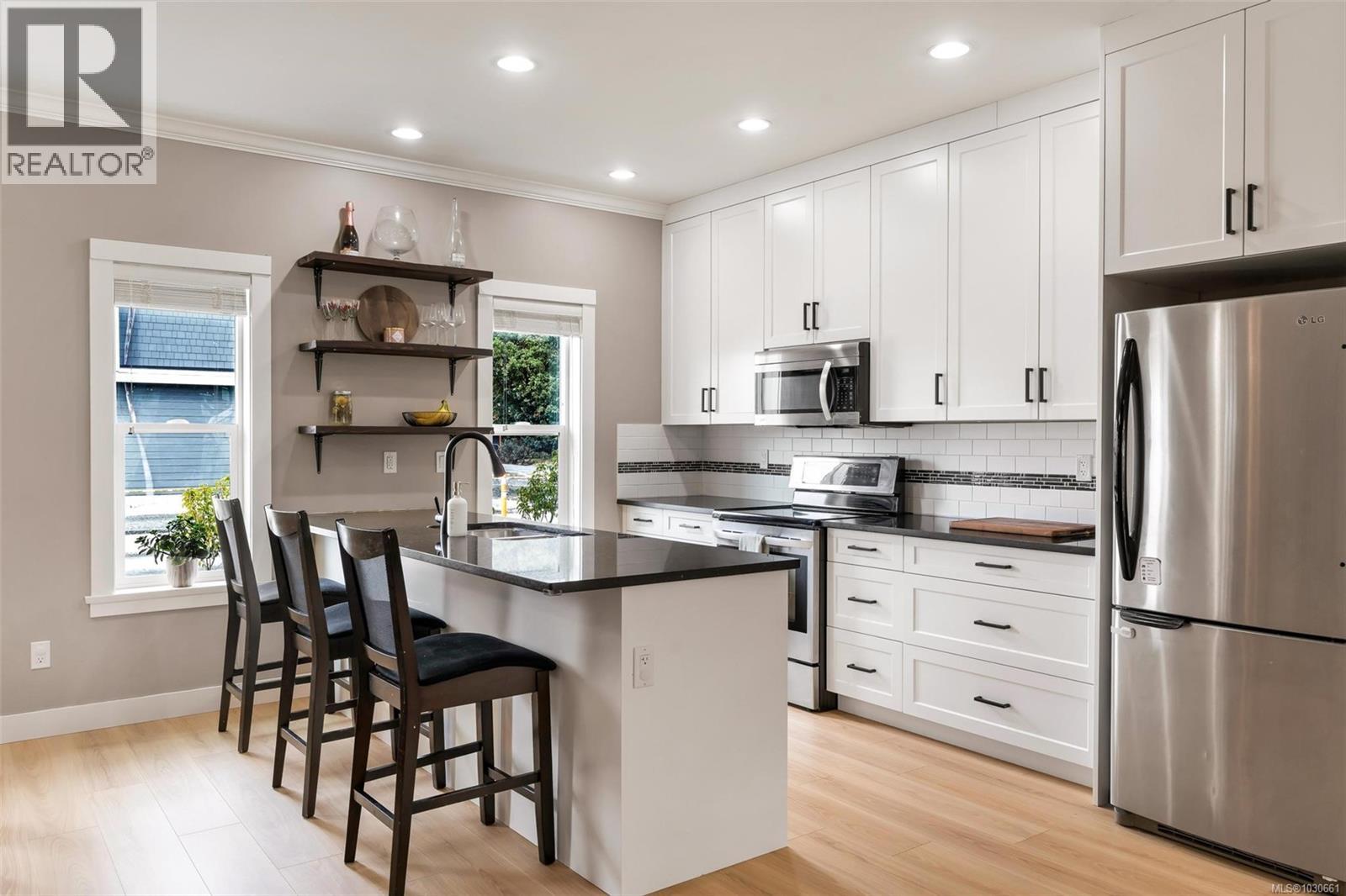 3281 Piper Rd, Langford