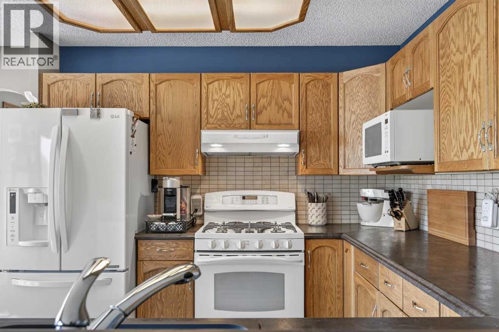 Single Family House for Sale in  Del Rio Place NE Monterey Park Calgary 