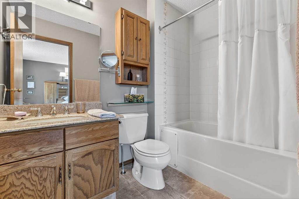 Single Family House for Sale in  Del Rio Place NE Monterey Park Calgary 