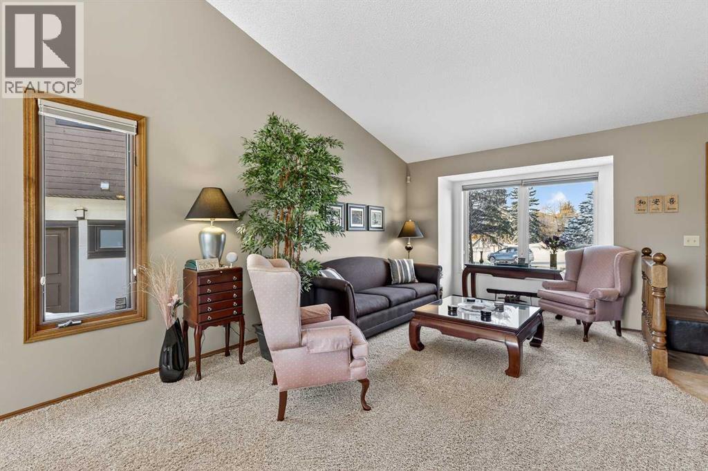 Single Family House for Sale in  Del Rio Place NE Monterey Park Calgary 