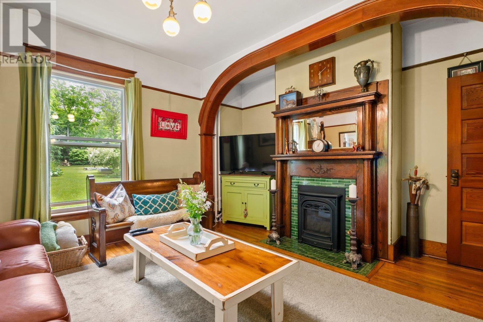 Property 13 of 51 of 118 Patterson Street