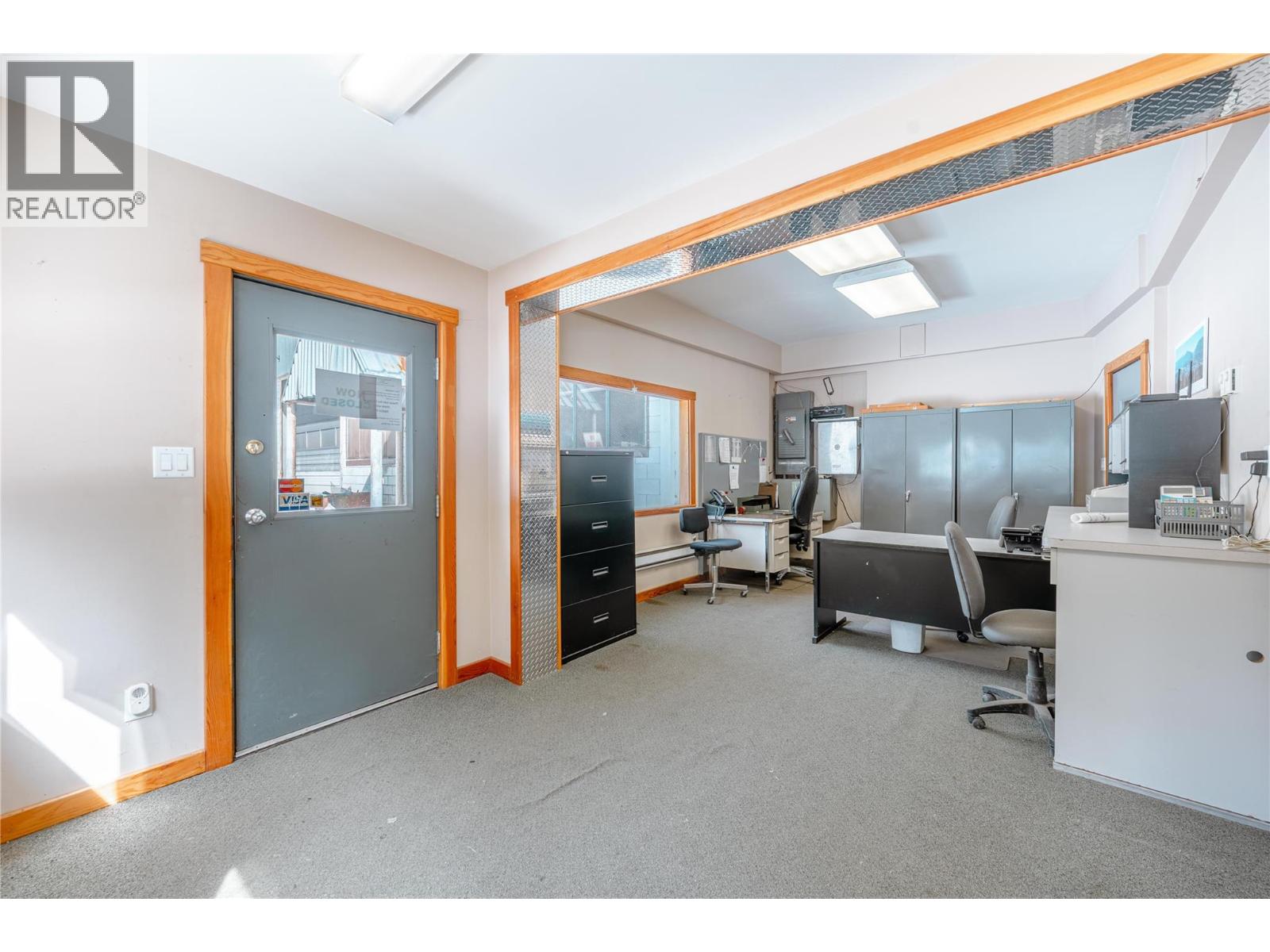 1636 23 Hwy Highway S, Revelstoke