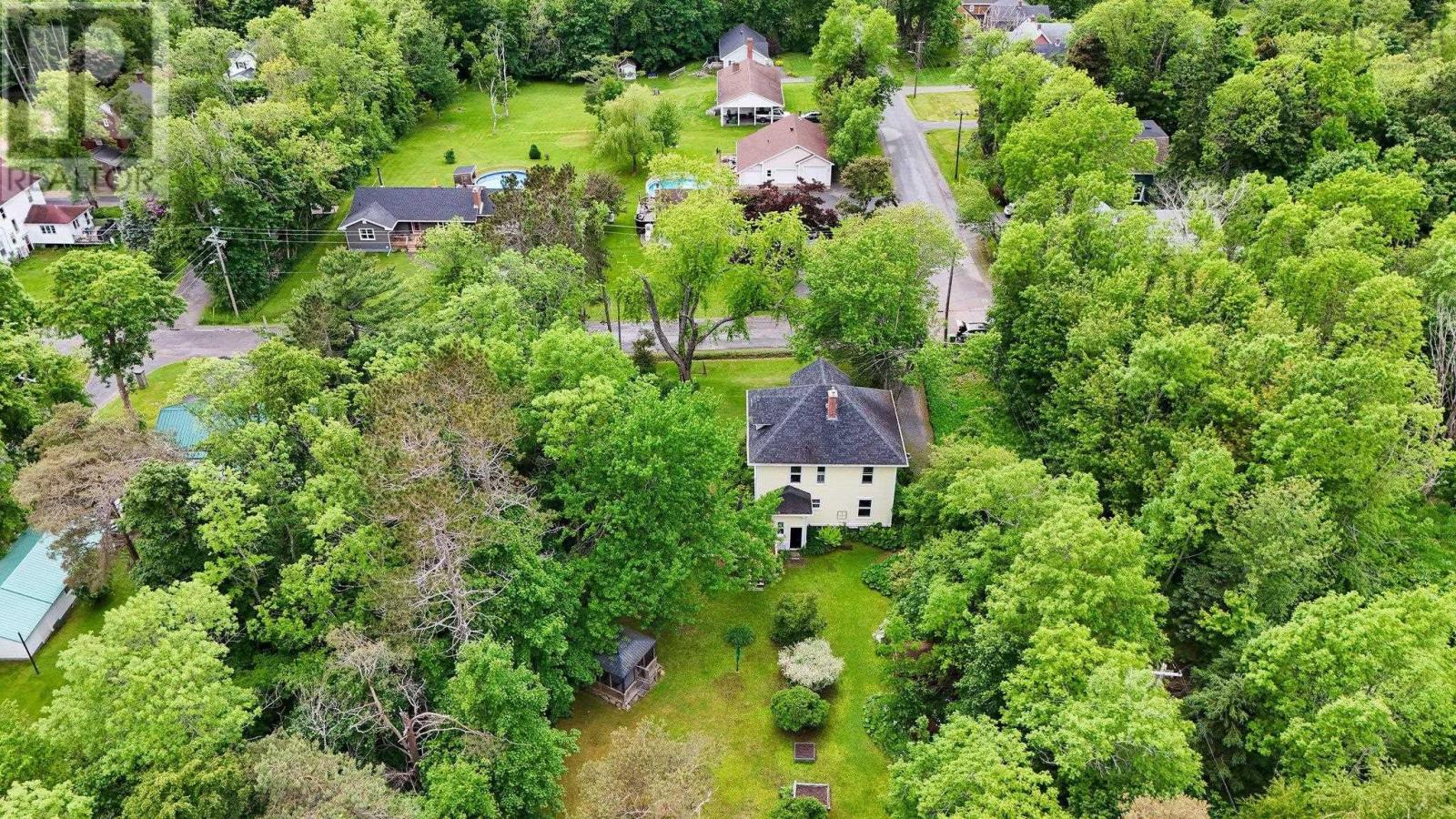 Property 49 of 51 of 118 Patterson Street