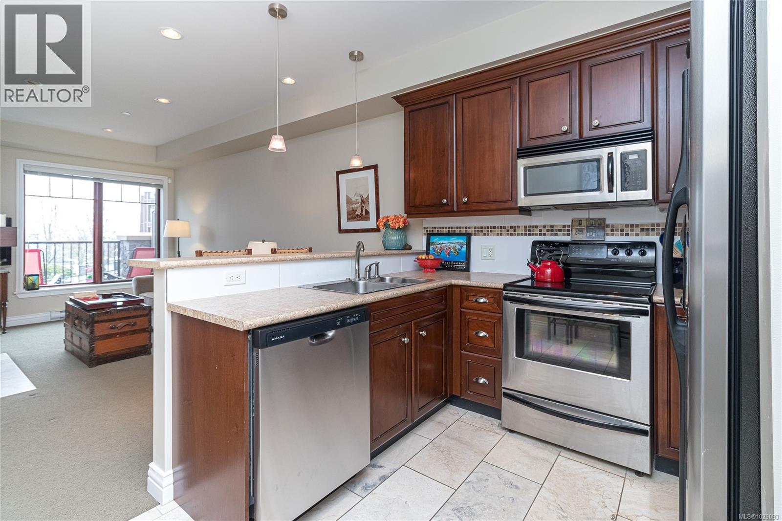 #207 1335 BEAR MOUNTAIN PKWY - 11