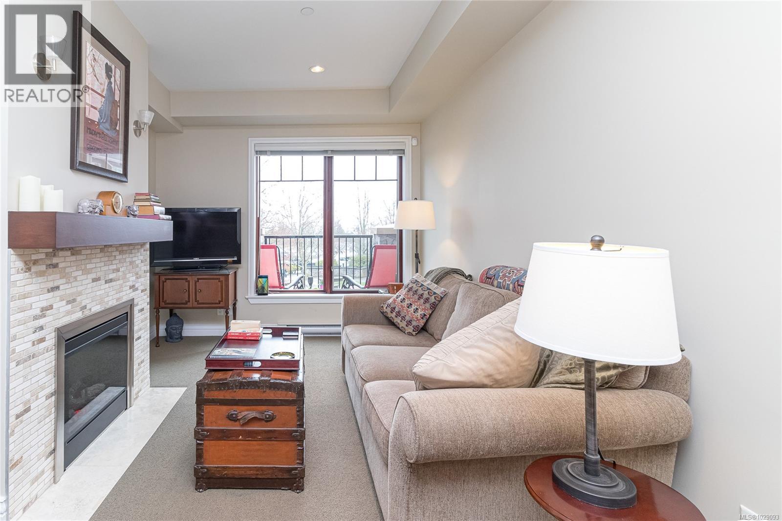 #207 1335 BEAR MOUNTAIN PKWY - 4