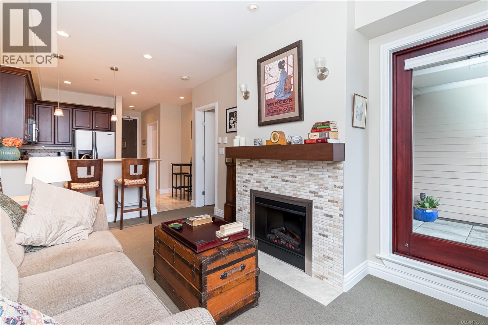 #207 1335 BEAR MOUNTAIN PKWY - 6