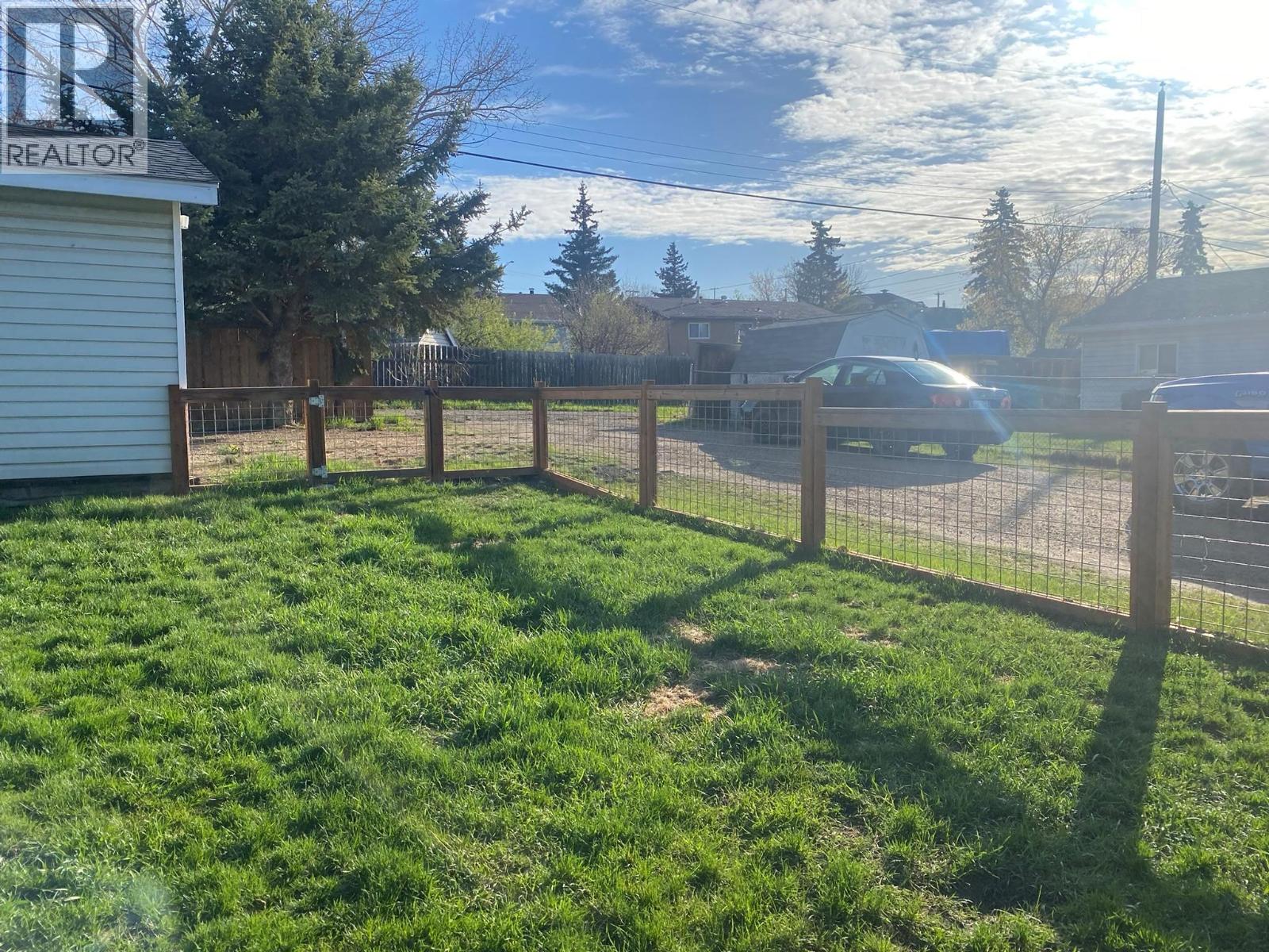 1048 Reasbeck Crescent, Dawson Creek