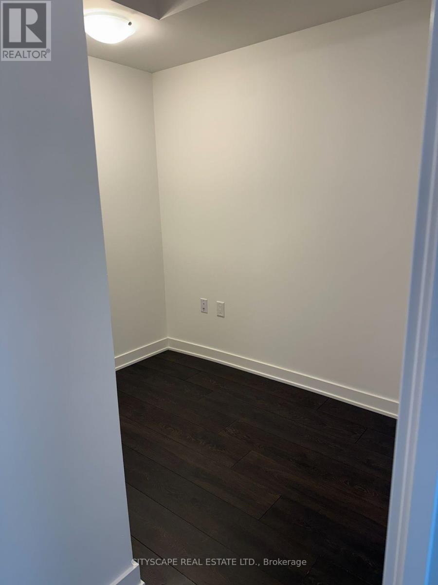 #3501 195 REDPATH AVENUE - 32