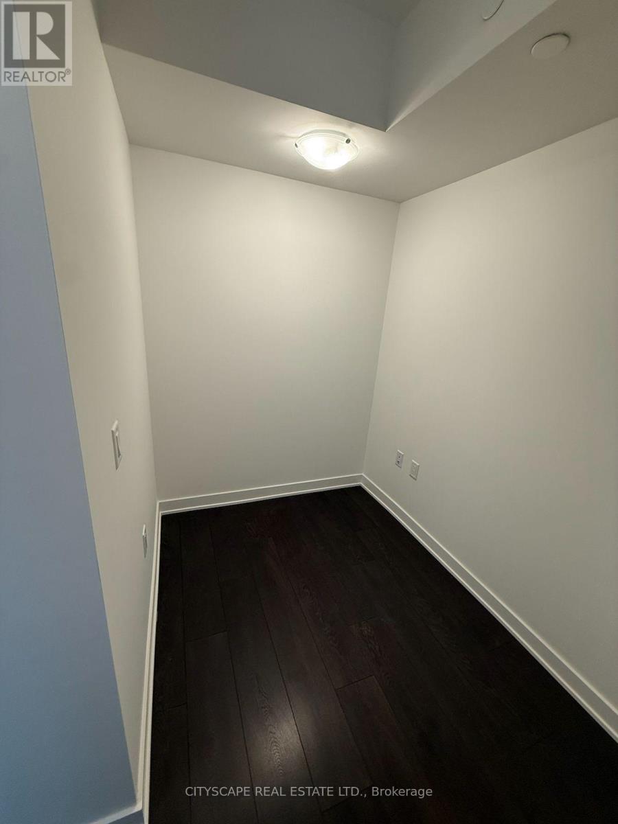 #3501 195 REDPATH AVENUE - 33