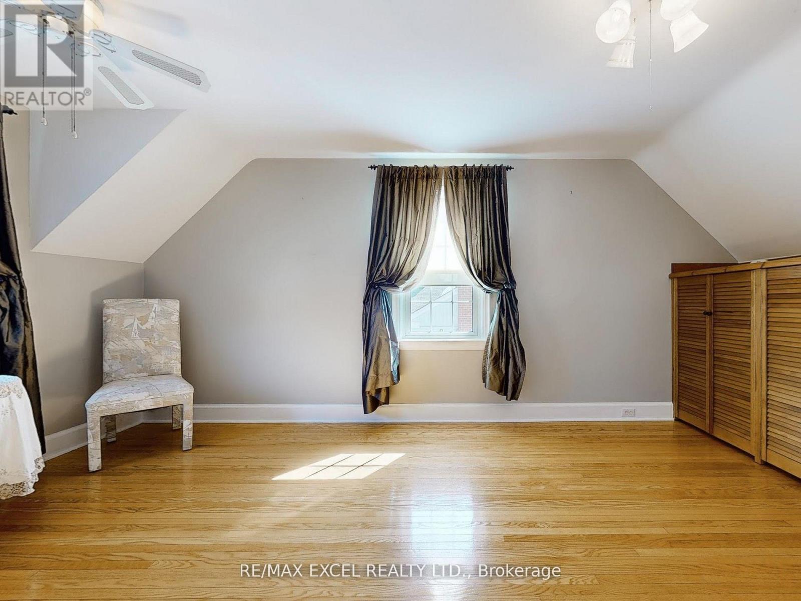 341 RICHMOND STREET E - 21