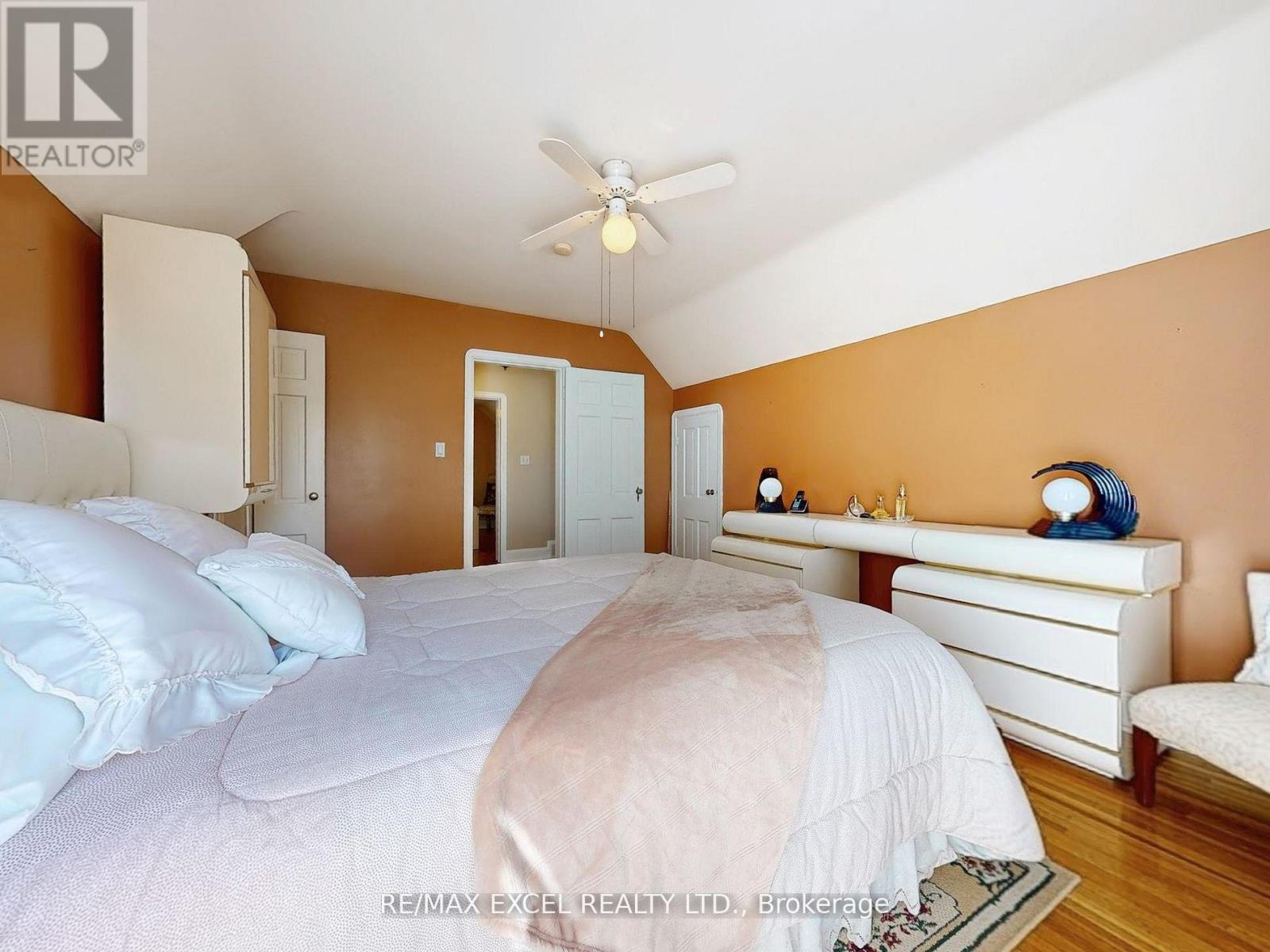 341 RICHMOND STREET E - 27