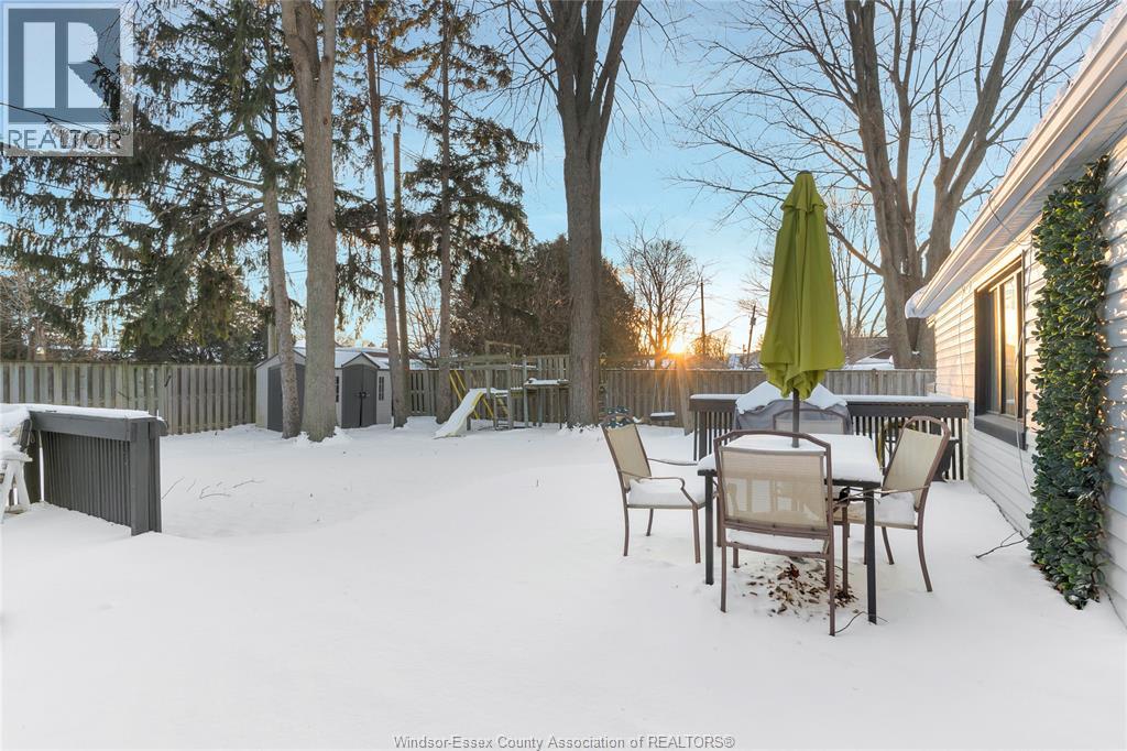 805 ROSELAWN - 25