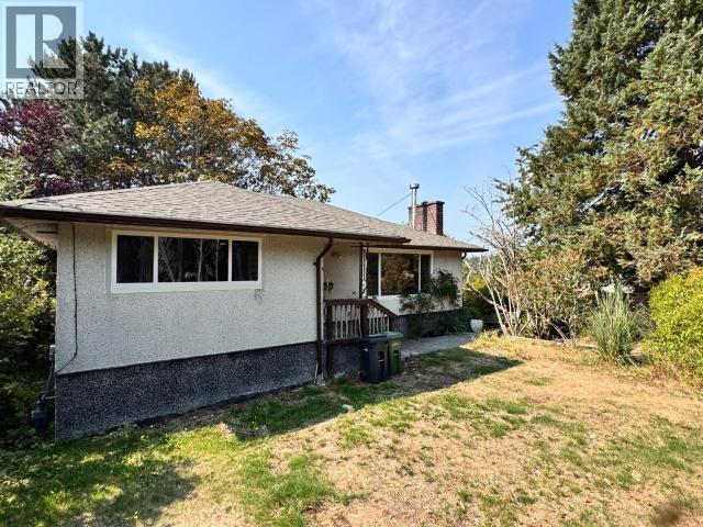 4635 FERNWOOD AVE - 2