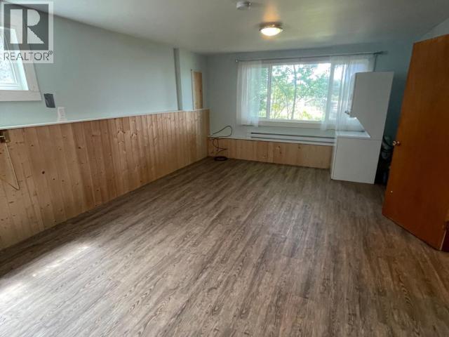 4635 FERNWOOD AVE - 8