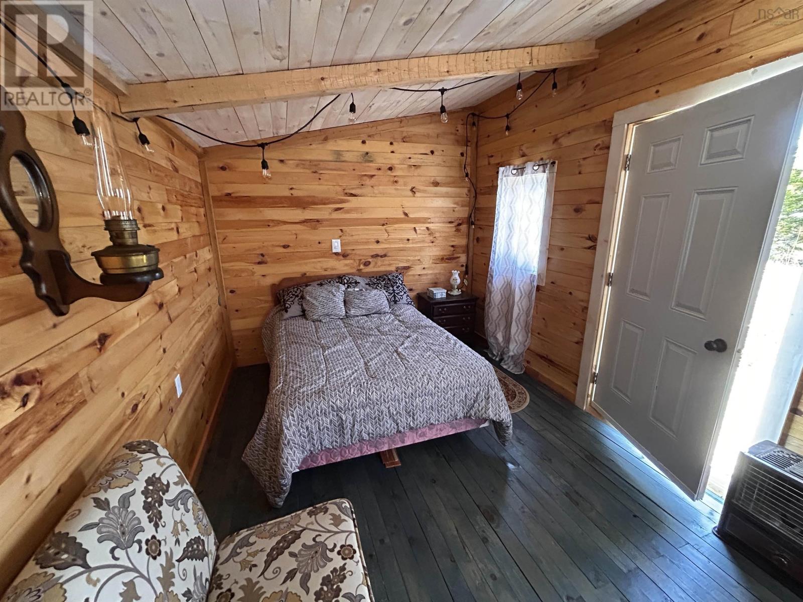 Property 10 of 33 of 604 Landsdowne Road