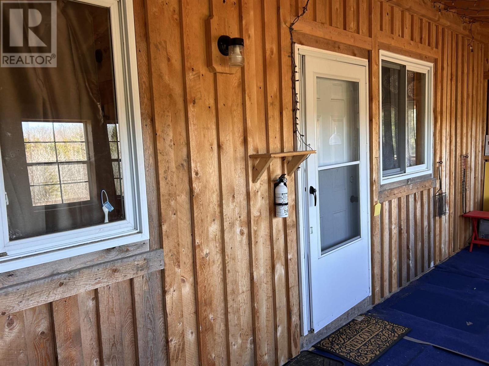 Property 23 of 33 of 604 Landsdowne Road