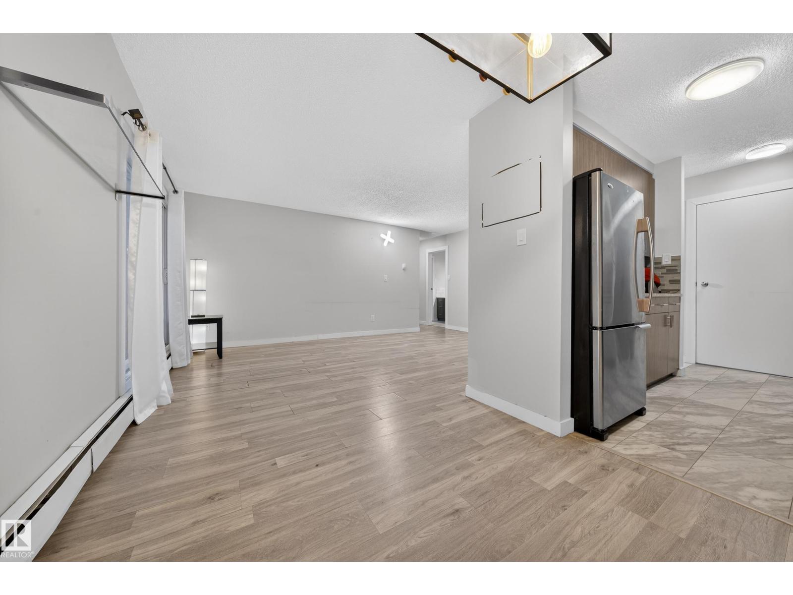 #202 10615 156 ST NW, Edmonton