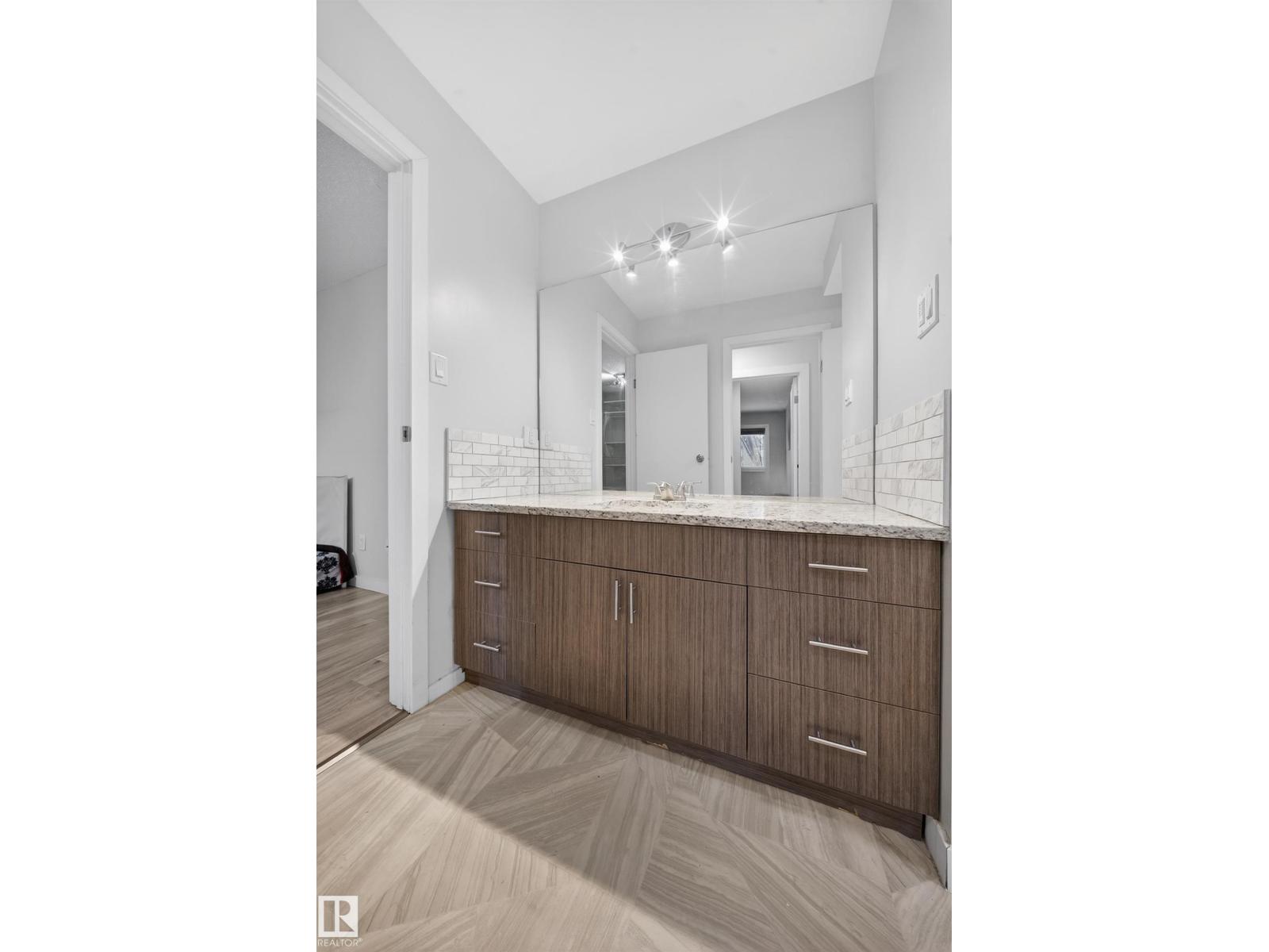 #202 10615 156 ST NW, Edmonton