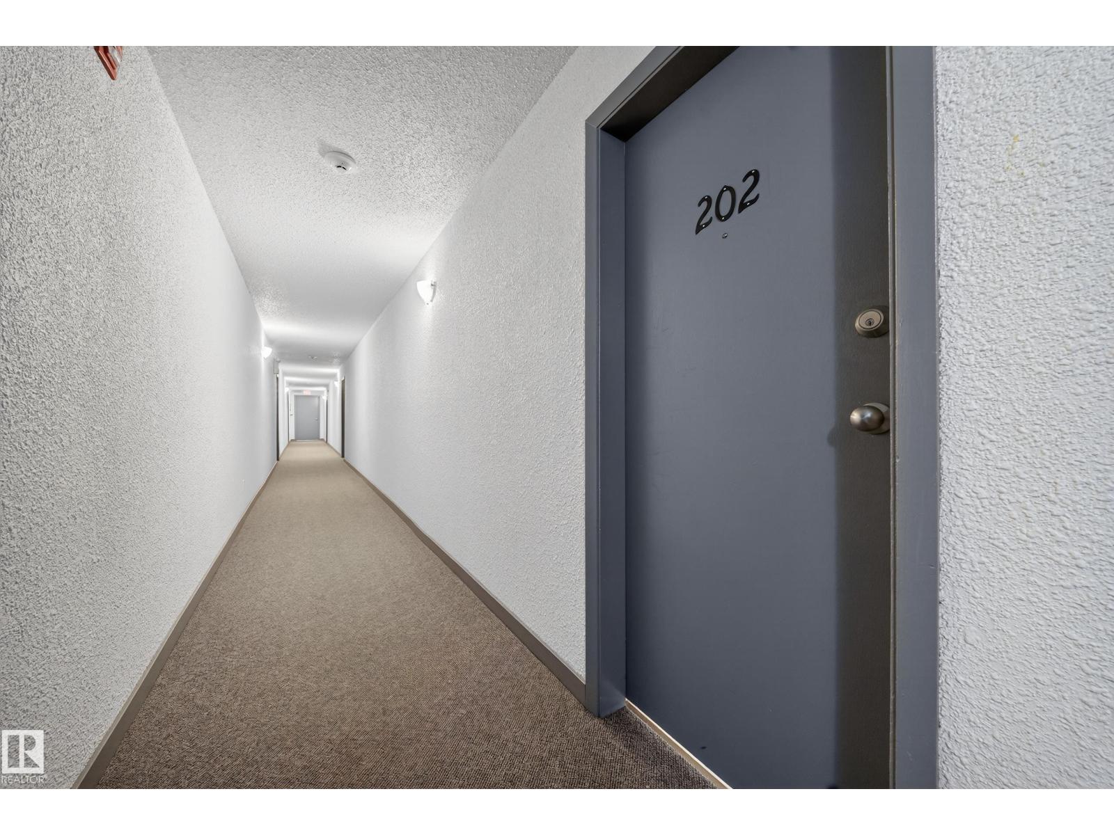 #202 10615 156 ST NW, Edmonton