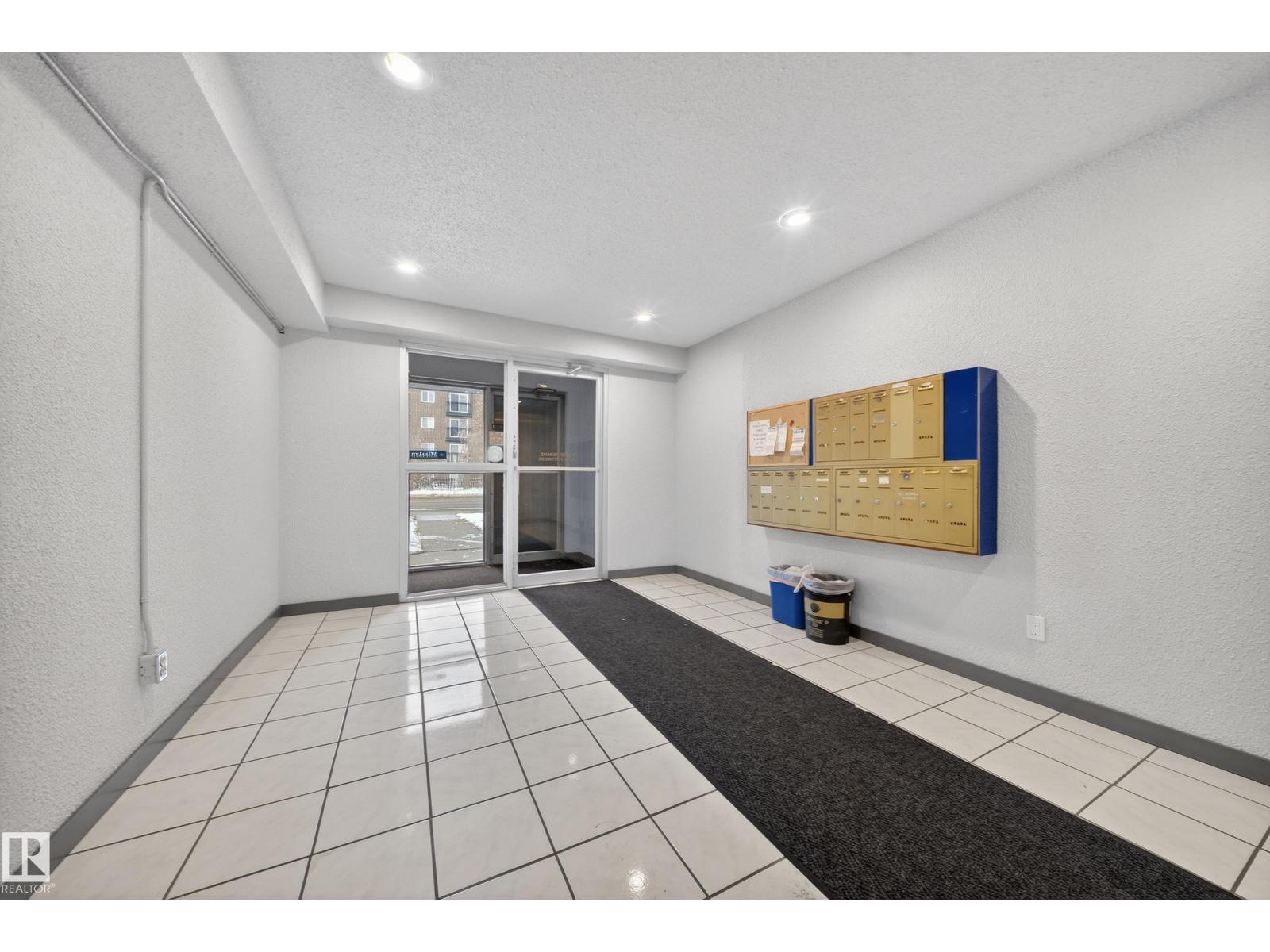 #202 10615 156 ST NW, Edmonton