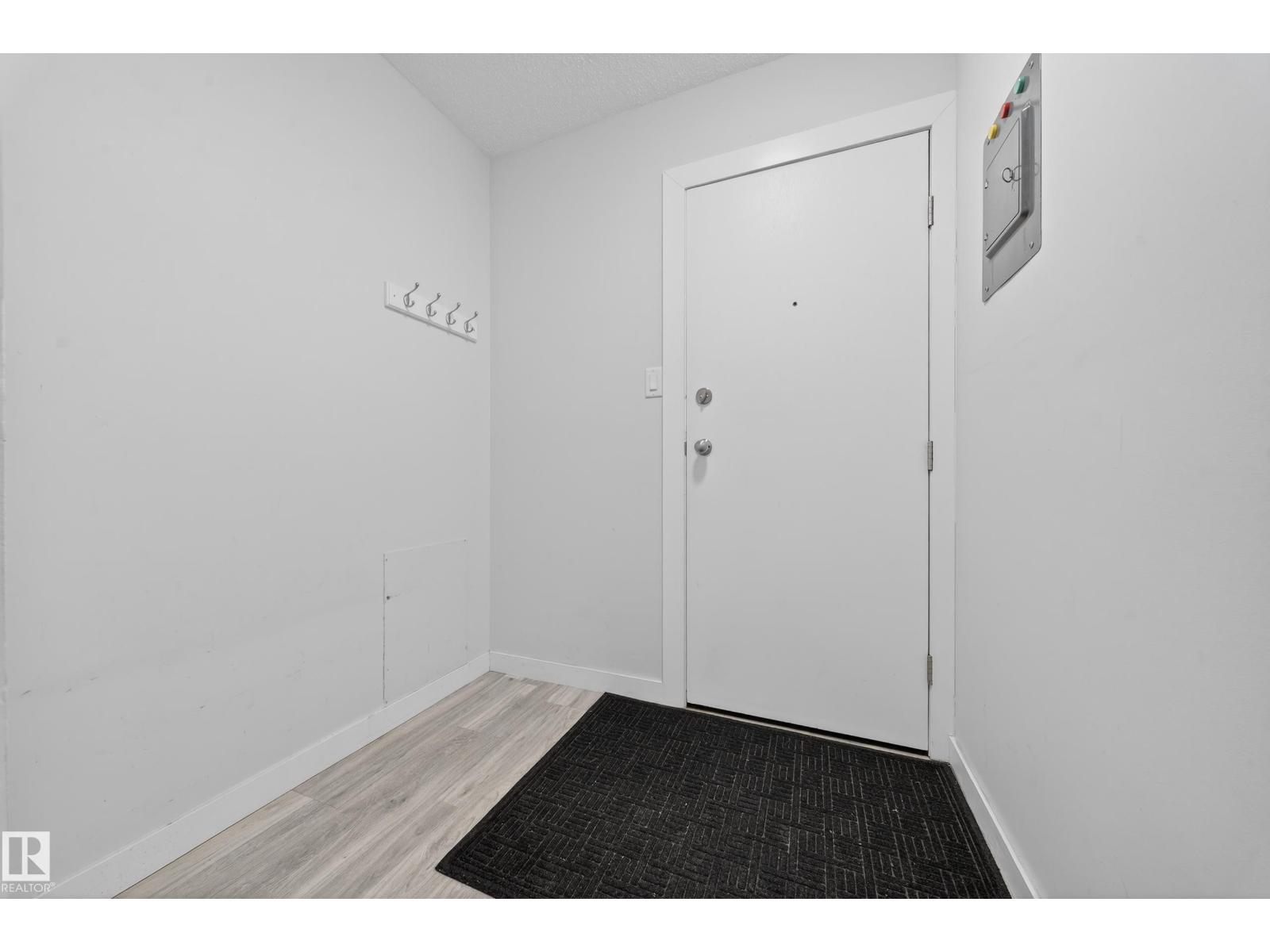 #202 10615 156 ST NW - 3