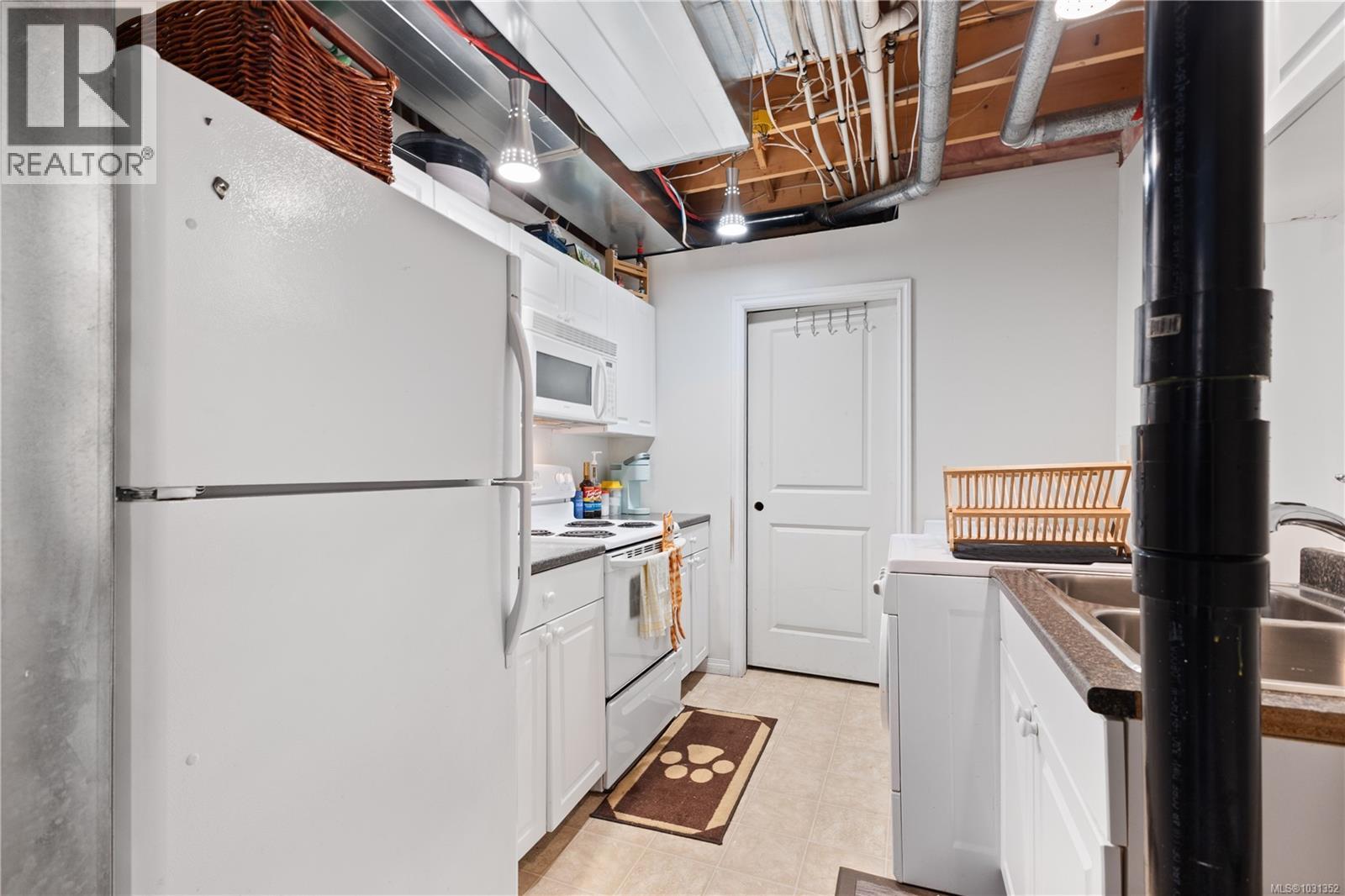 1285 Blesbok Rd, Campbell River