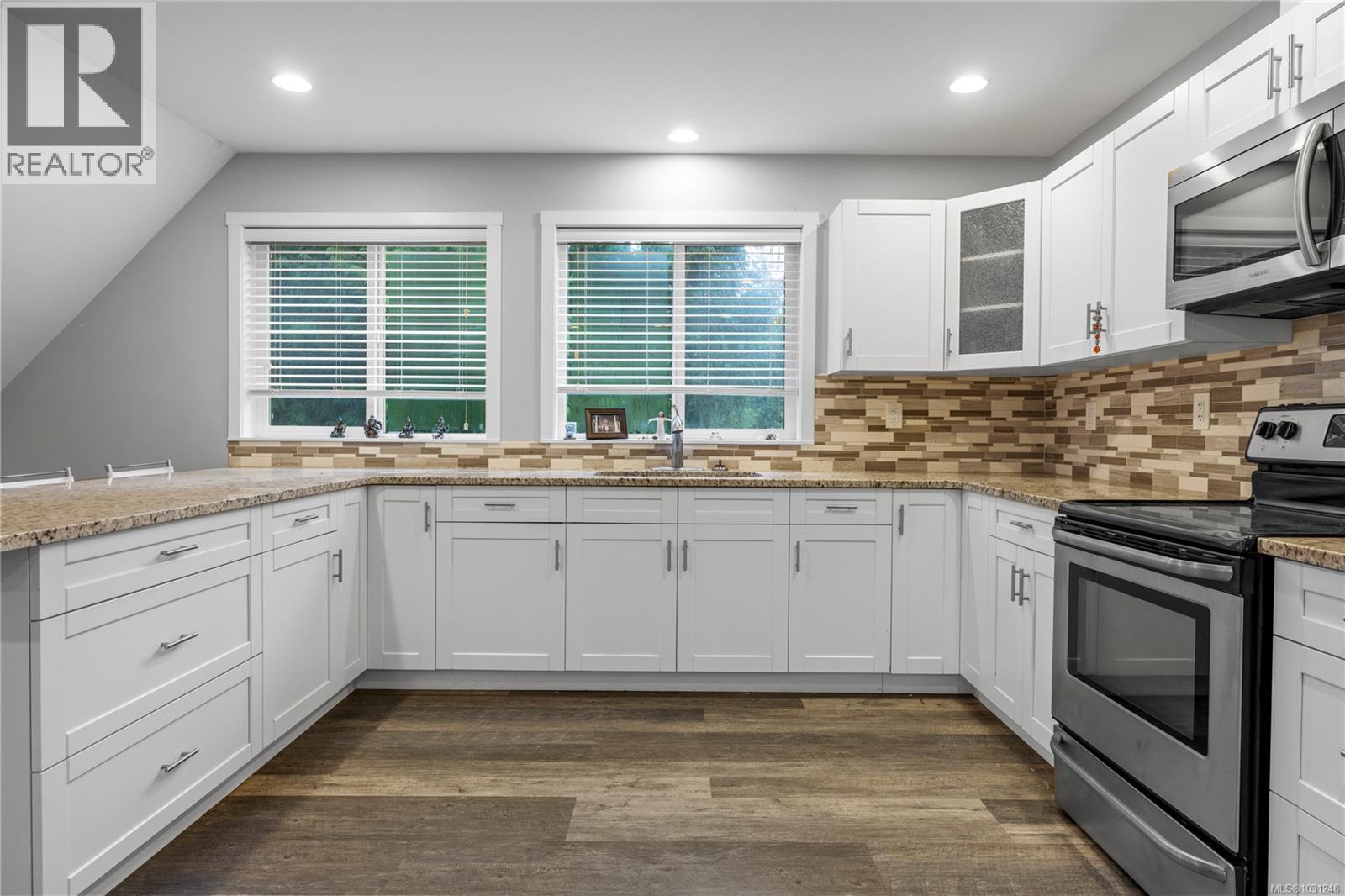 1755 Galvin Pl, Qualicum Beach