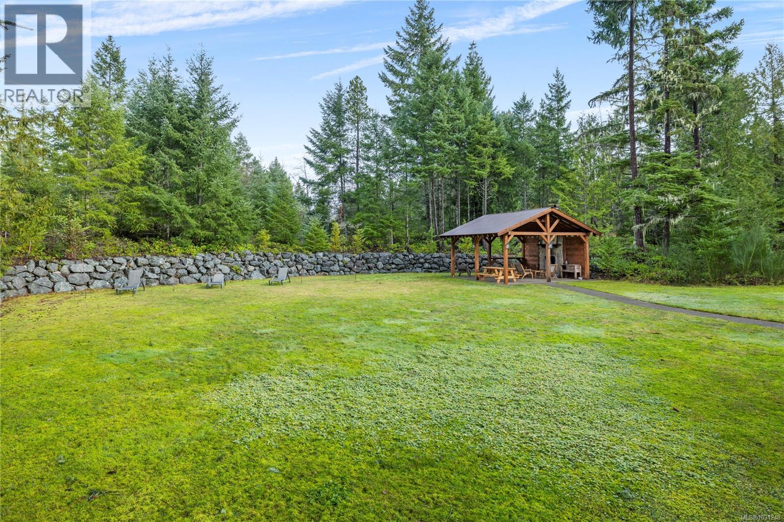 1755 Galvin Pl, Qualicum Beach