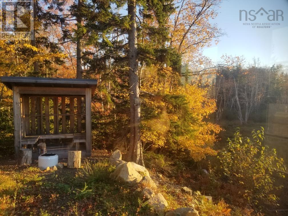 604 LANDSDOWNE ROAD - 31