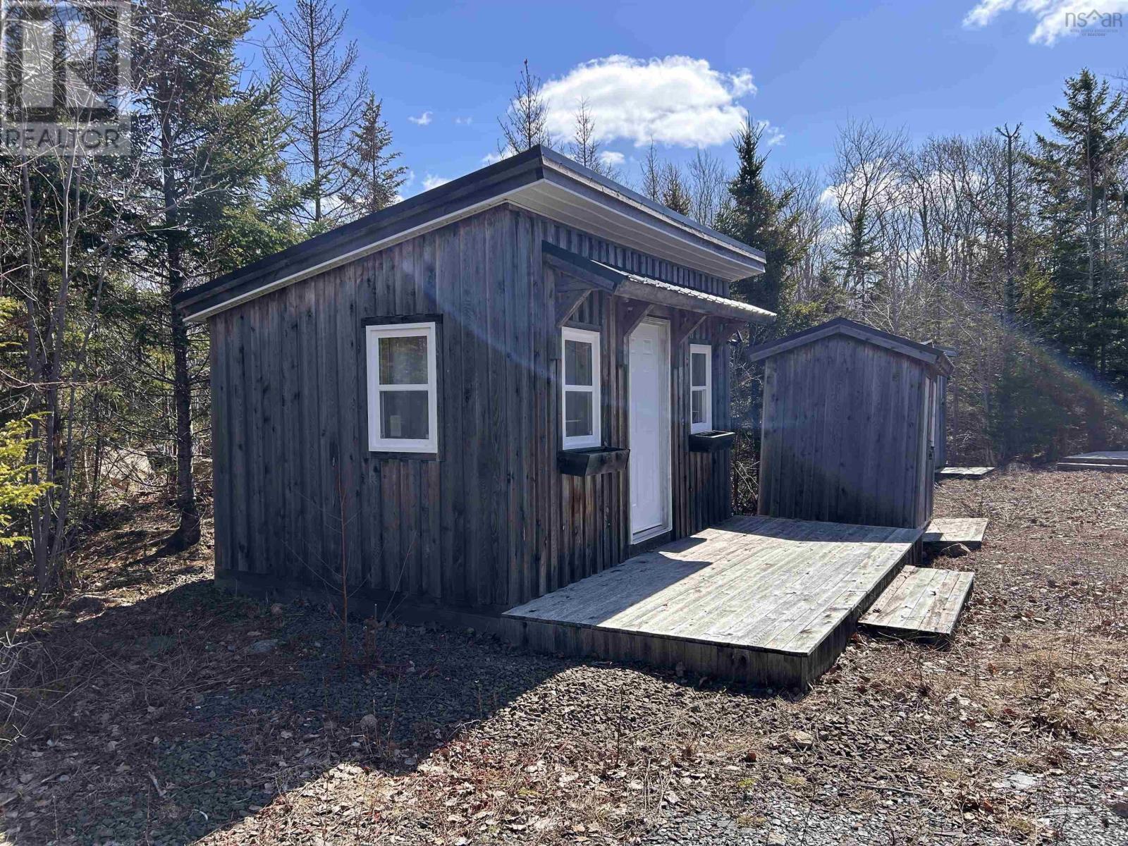 Property 7 of 33 of 604 Landsdowne Road