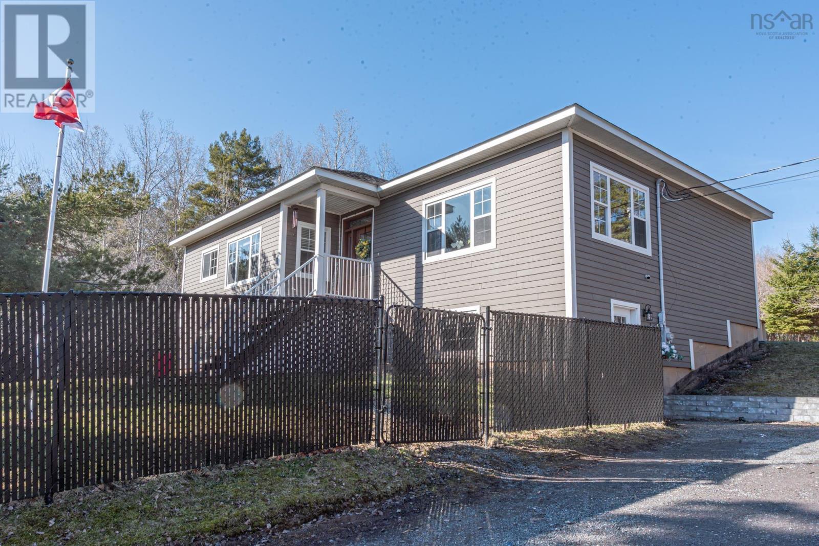 Property 38 of 46 of 925 Lorne Street