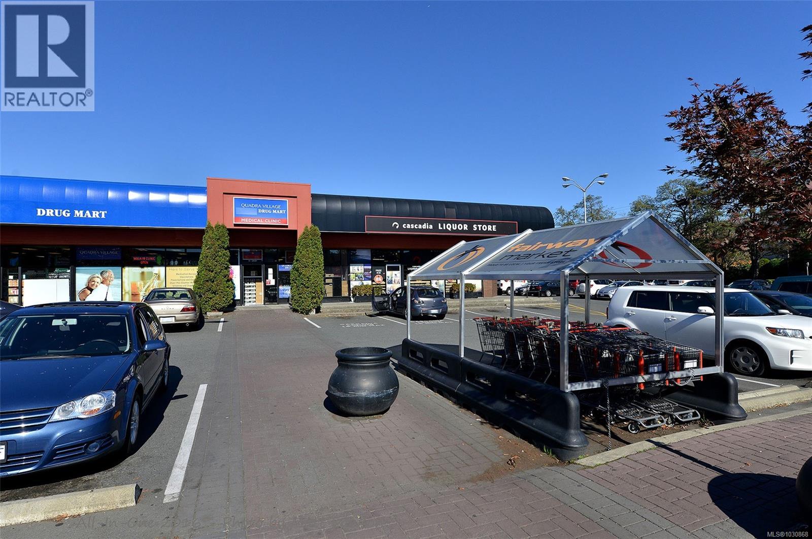 202 2647 Graham Street, Victoria