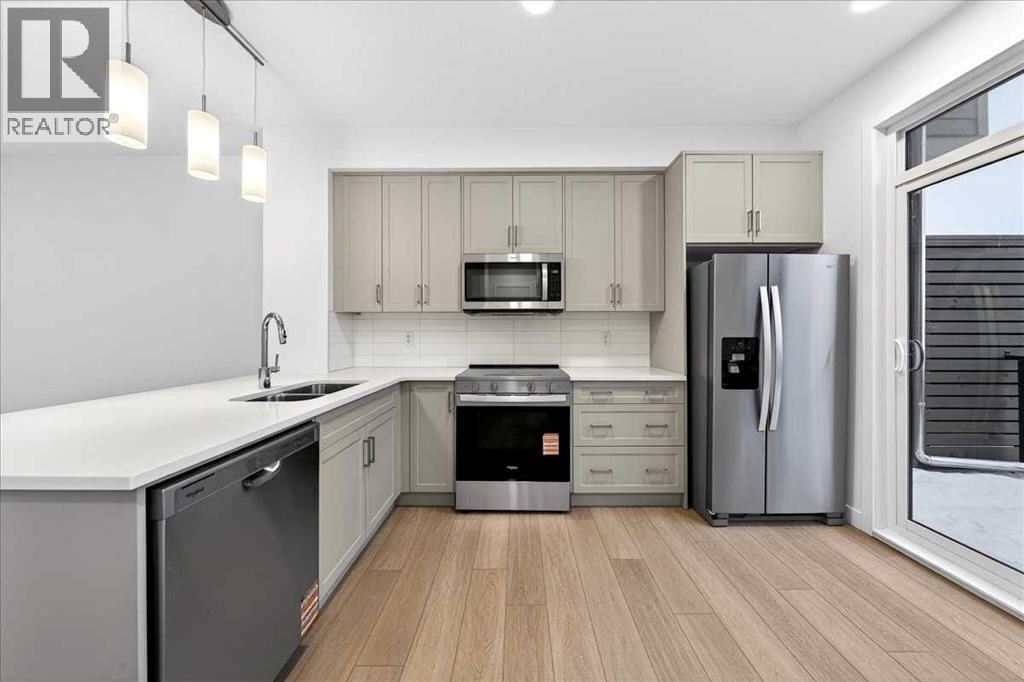 Single Family House for Sale in   Rochester View NW Haskayne Calgary 