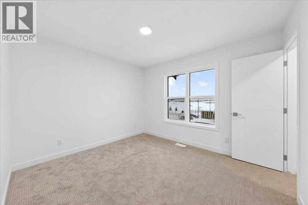 Single Family House for Sale in   Rochester View NW Haskayne Calgary 