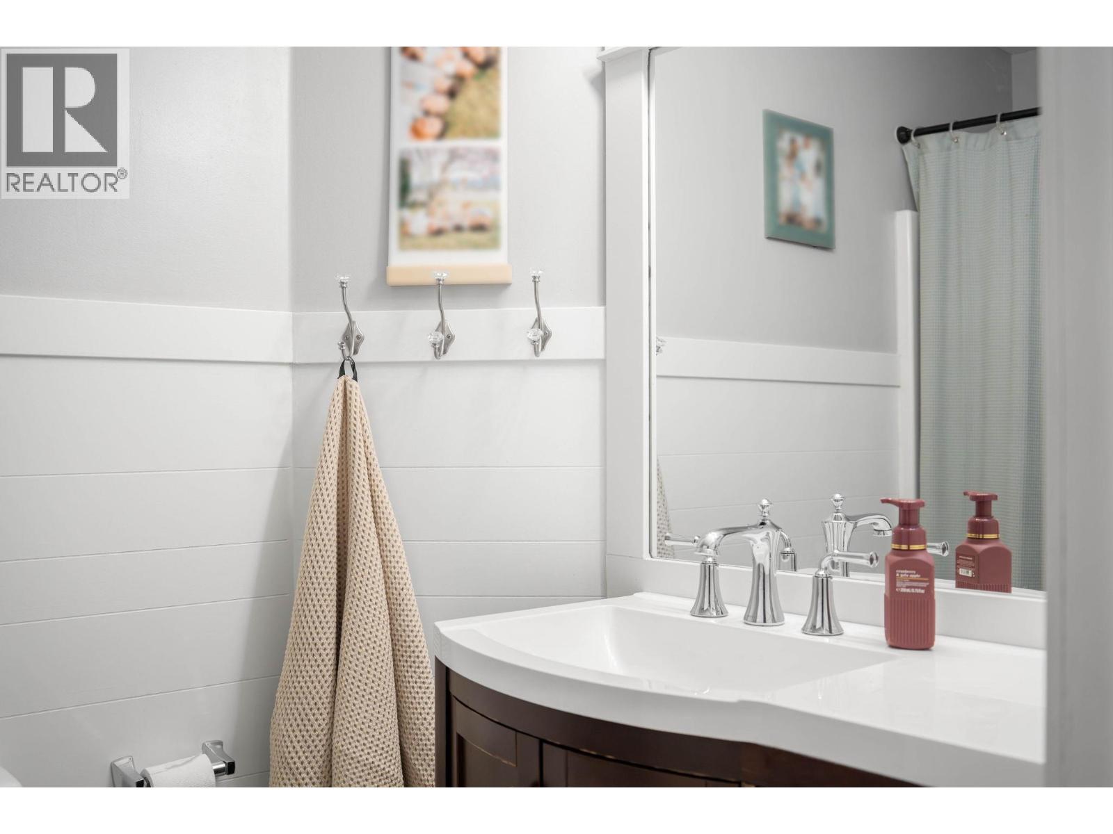 #24 6100 OLD VERNON ROAD - 14