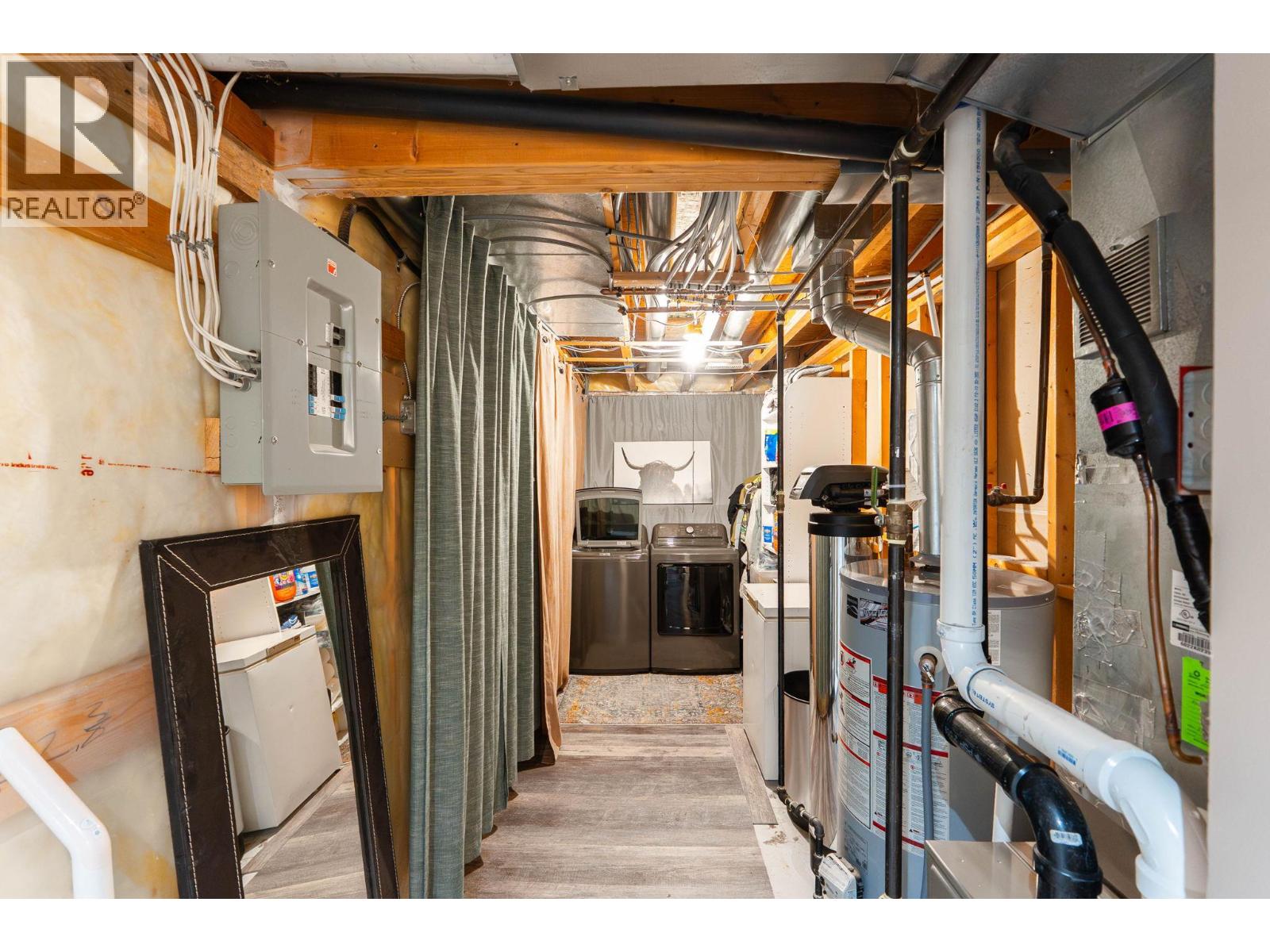 #24 6100 OLD VERNON ROAD - 31