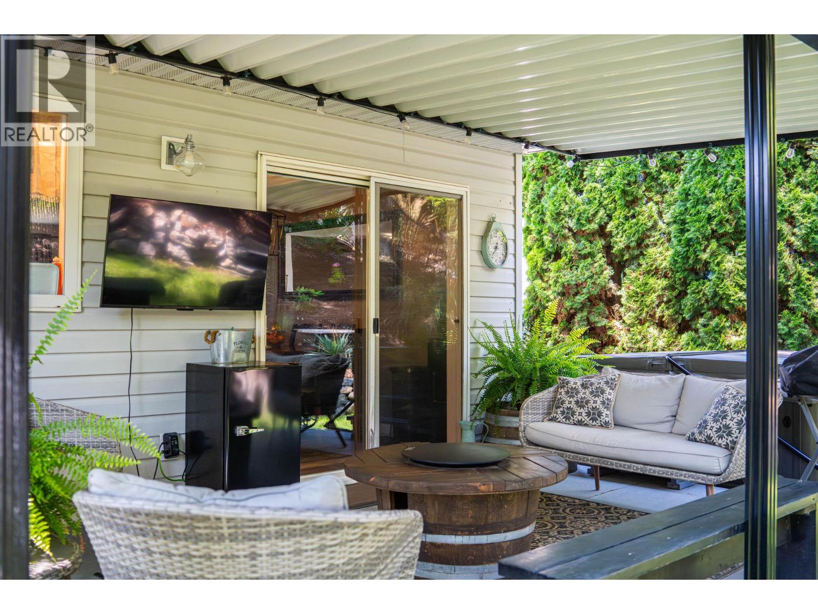 #24 6100 OLD VERNON ROAD - 33