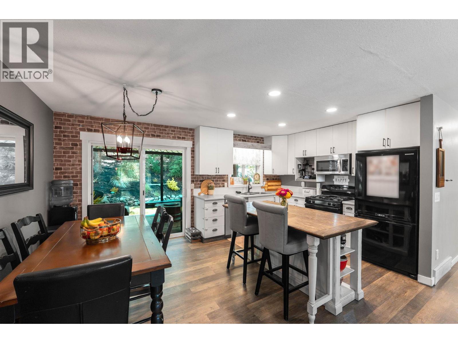 #24 6100 OLD VERNON ROAD - 8