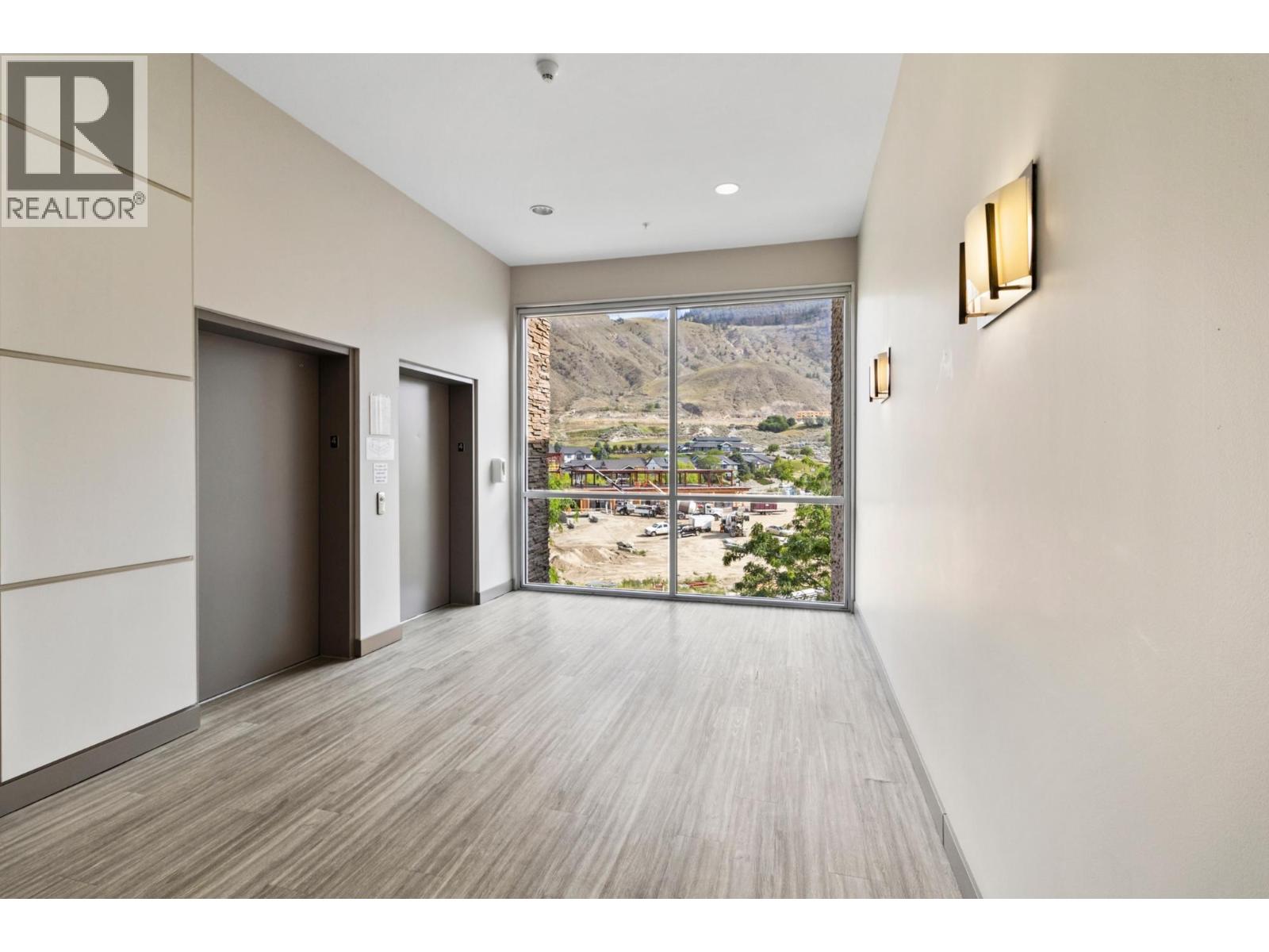 #2413 1030 TALASA WAY - 19