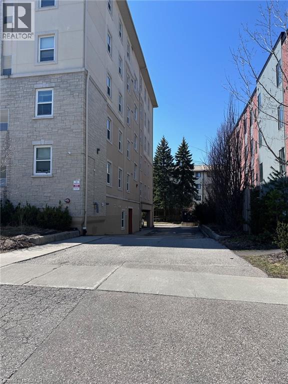 271 LESTER Street Unit# 102, Waterloo, Ontario, N2L3W6 — Photo 36