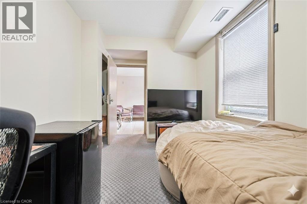 271 LESTER Street Unit# 102, Waterloo, Ontario, N2L3W6 — Photo 25