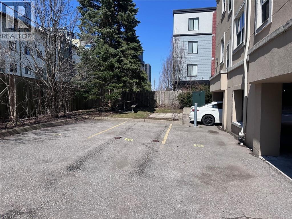 271 LESTER Street Unit# 102, Waterloo, Ontario, N2L3W6 — Photo 37