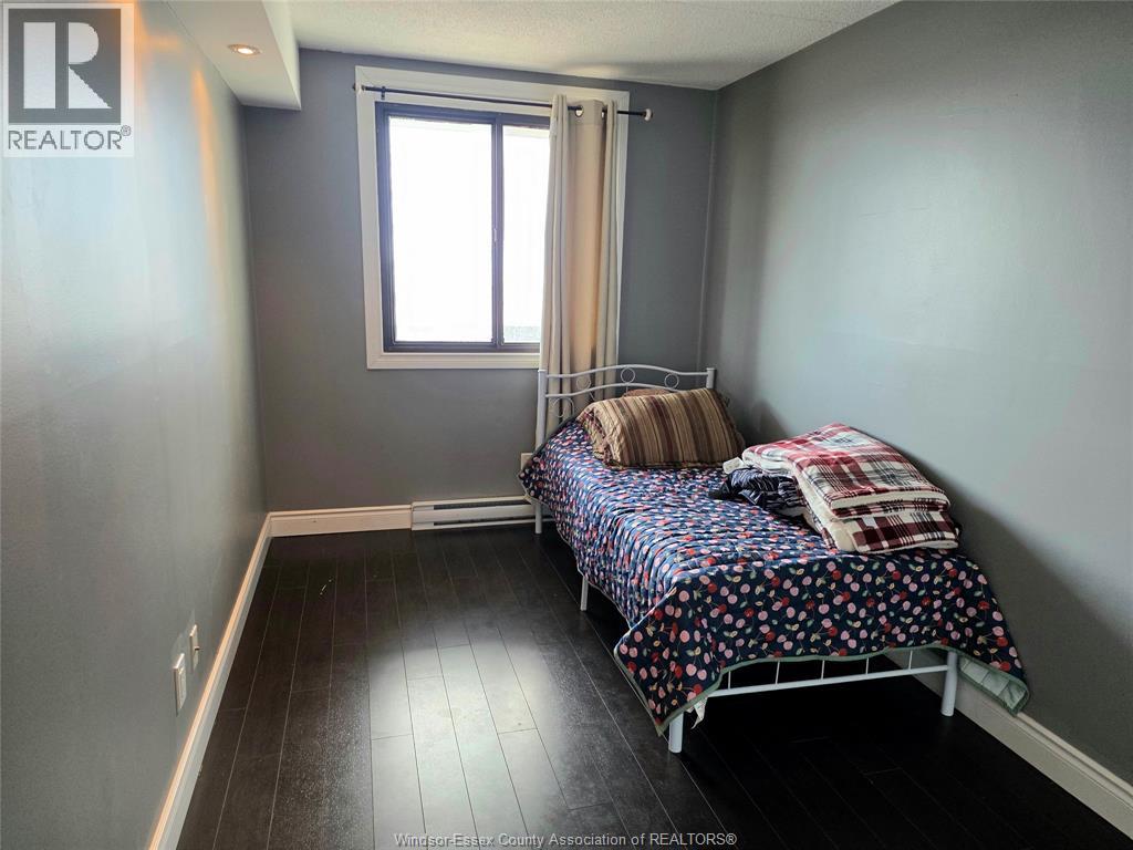 #2313 150 PARK STREET WEST - 11