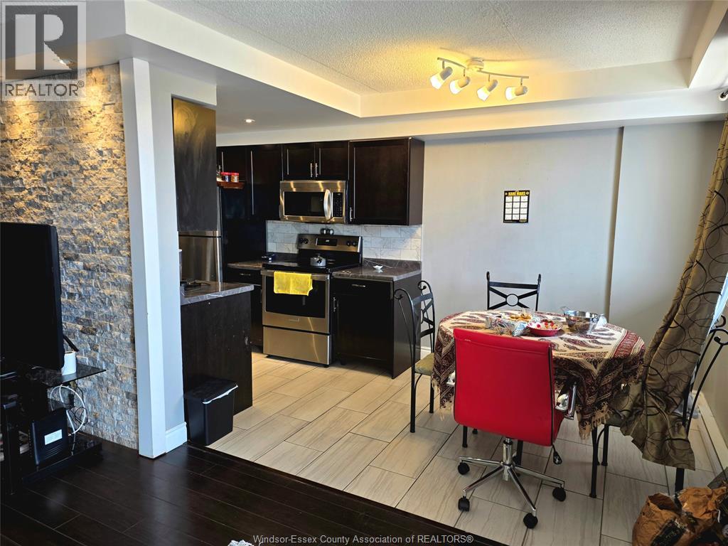 #2313 150 PARK STREET WEST - 7